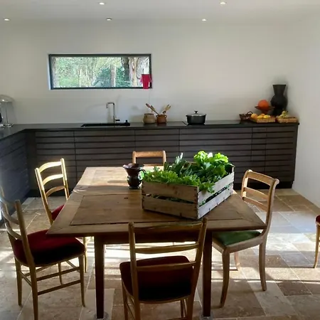 Perche Queen's Bedroom In Maisonnomadechic *