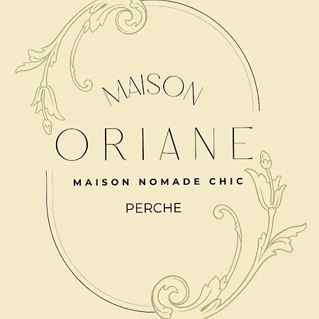 Perche Queen's Bedroom In Maisonnomadechic * Cour-Maugis-sur-Huisne