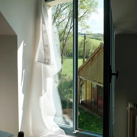 Bed & Breakfast Perche Queen's Bedroom In Maisonnomadechic *