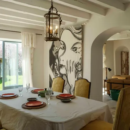 Bed & Breakfast Perche Queen's Bedroom In Maisonnomadechic *