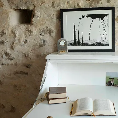 Perche Queen's Bedroom In Maisonnomadechic * Cour-Maugis-sur-Huisne