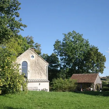 Perche Queen's Bedroom In Maisonnomadechic Bed & Breakfast Cour-Maugis-sur-Huisne