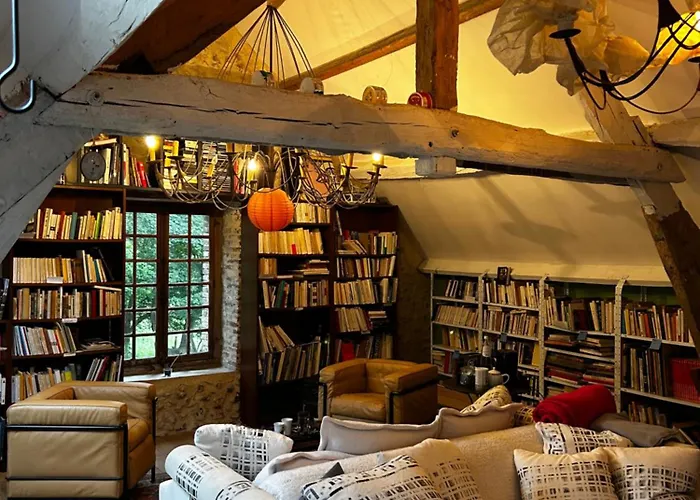 Perche Queen's Bedroom In Maisonnomadechic *