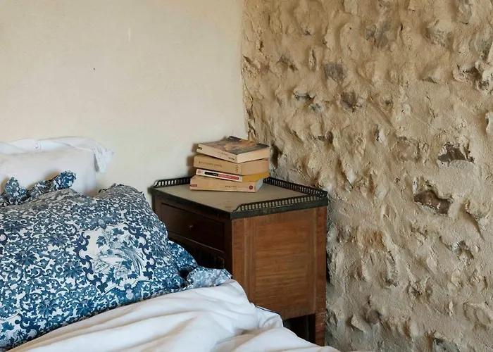 Perche Queen's Bedroom In Maisonnomadechic Cour-Maugis-sur-Huisne