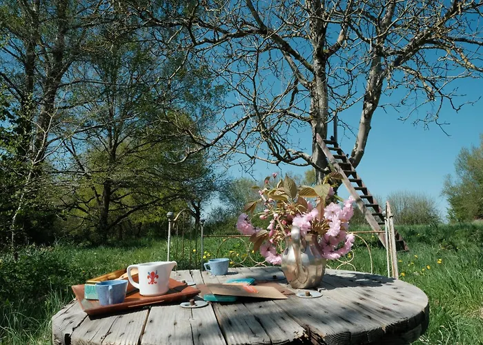 Perche Queen's Bedroom In Maisonnomadechic *